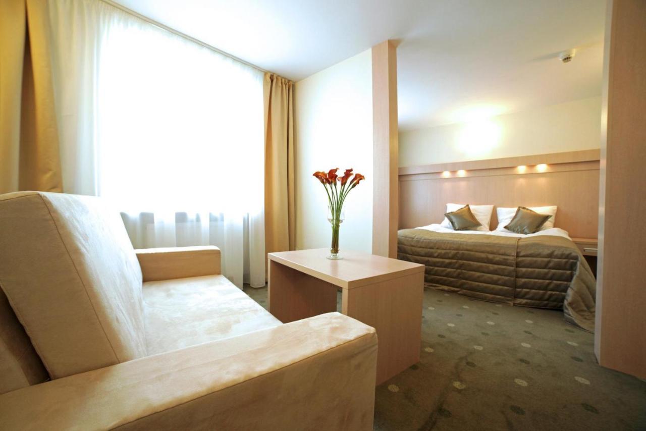 Hotel Cieplice Medi & Spa يلينيا غورا المظهر الخارجي الصورة