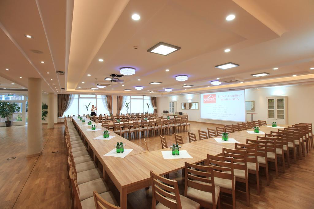 Hotel Cieplice Medi & Spa يلينيا غورا المظهر الخارجي الصورة